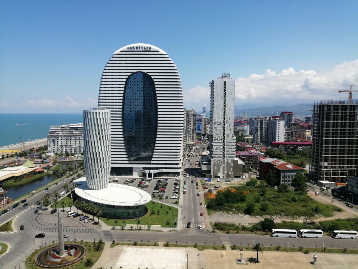 Lamar Hotel Batumi Exterior foto